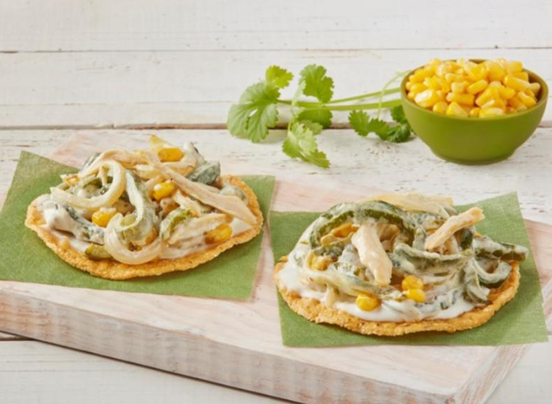 Tostadas de rajas poblanas