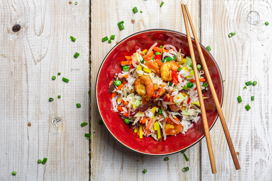 Arroz chino con camarón