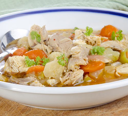 Caldo de pollo con verduras - Vidactual