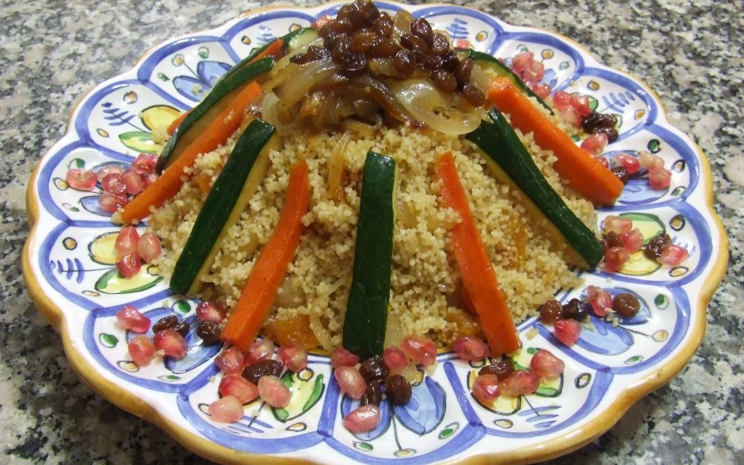 Cous cous vegano con cebolla caramelizada