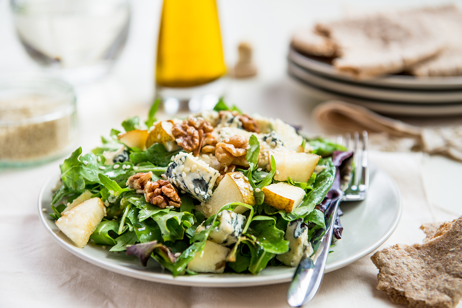 Ensalada de manzana y queso roquefort