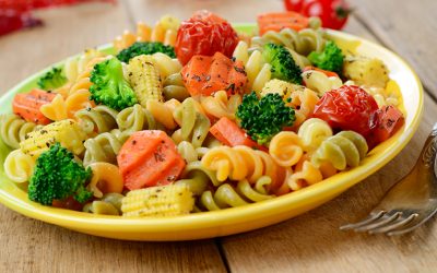 Fusilli al pesto con verduras