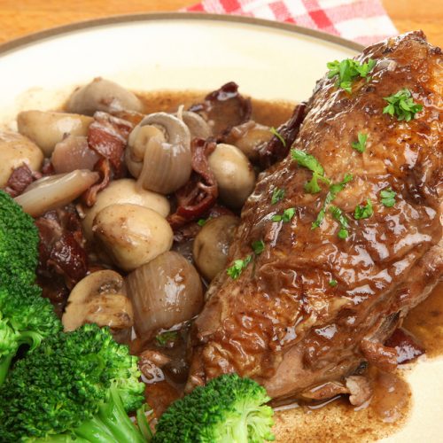 Pollo asado con champiñones