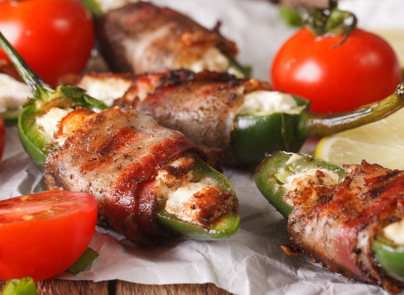 Chile relleno con tocino